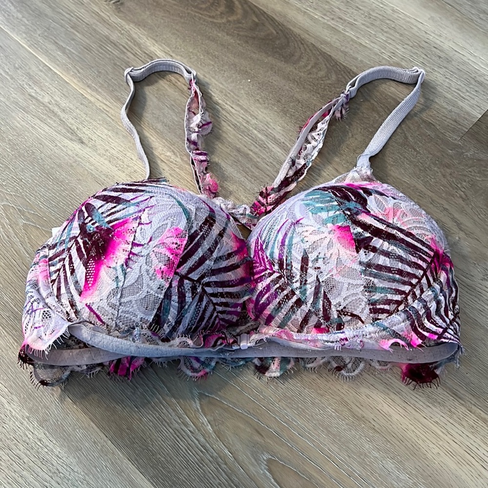 Victoria’s Secret date racerback bra 34D